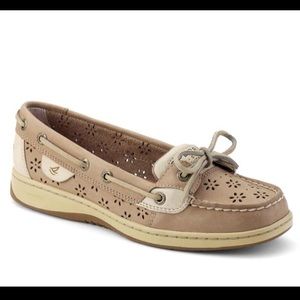 SPERRY TOP SIDER FLOWER CUT OUT BOAT SHOES